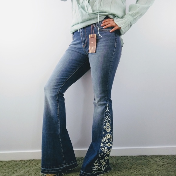 ♥️LAST FEW♥️🌿DRIFTWOOD BELL BOTTOM JEANS🌿 - Picture 4 of 6